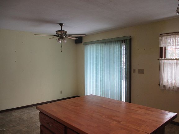 4th image of 2955 Windsor Dr
