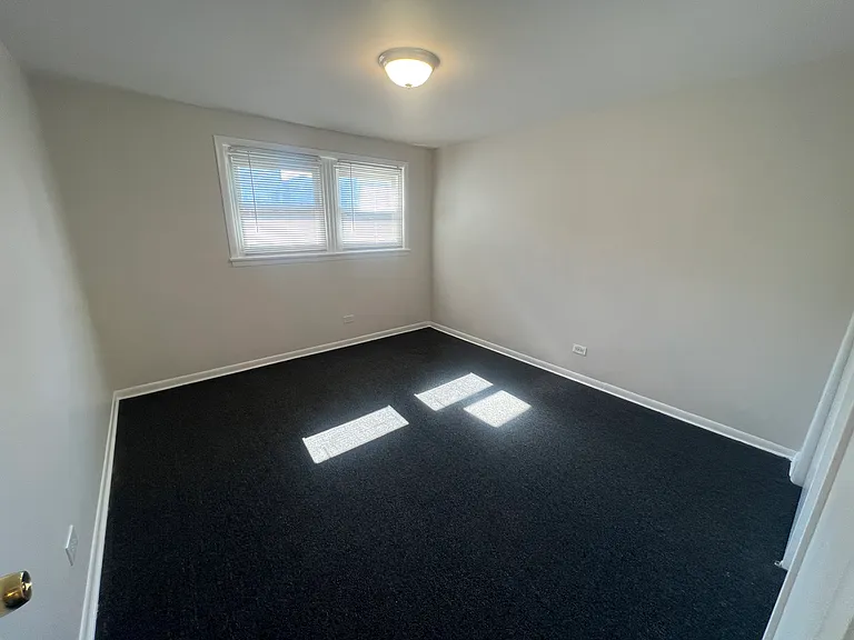7832 S Cregier Ave #2E — Photo 7