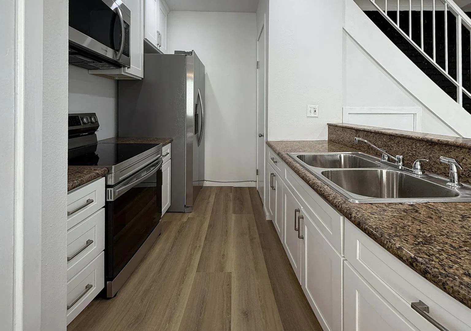 Price Reduction! 3532 Rainbow Ln - 2 Bed 1 Bath Condo In Highland Available Now! — Photo 1