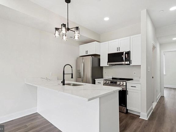 3rd image of 619 Cecil B Moore Ave #2