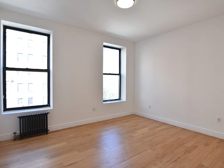 500 W 110th St #6C — Photo 4