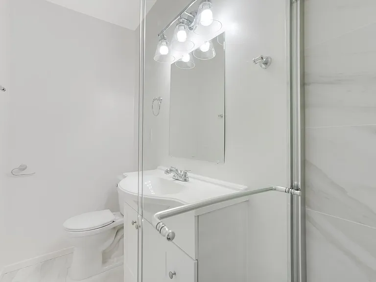 1042 Western Ave #208 — Photo 15