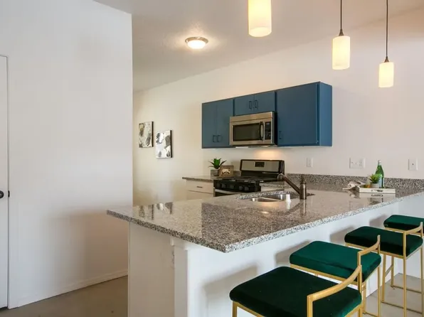 Ten Ten Townhomes in Downtown Albuquerque- Urban Living double master!, 1010 Lead Ave SW #1016-A, Albuquerque, NM 87102