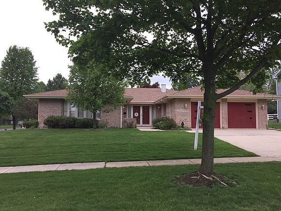 2nd image of 1178 Foxboro Ln