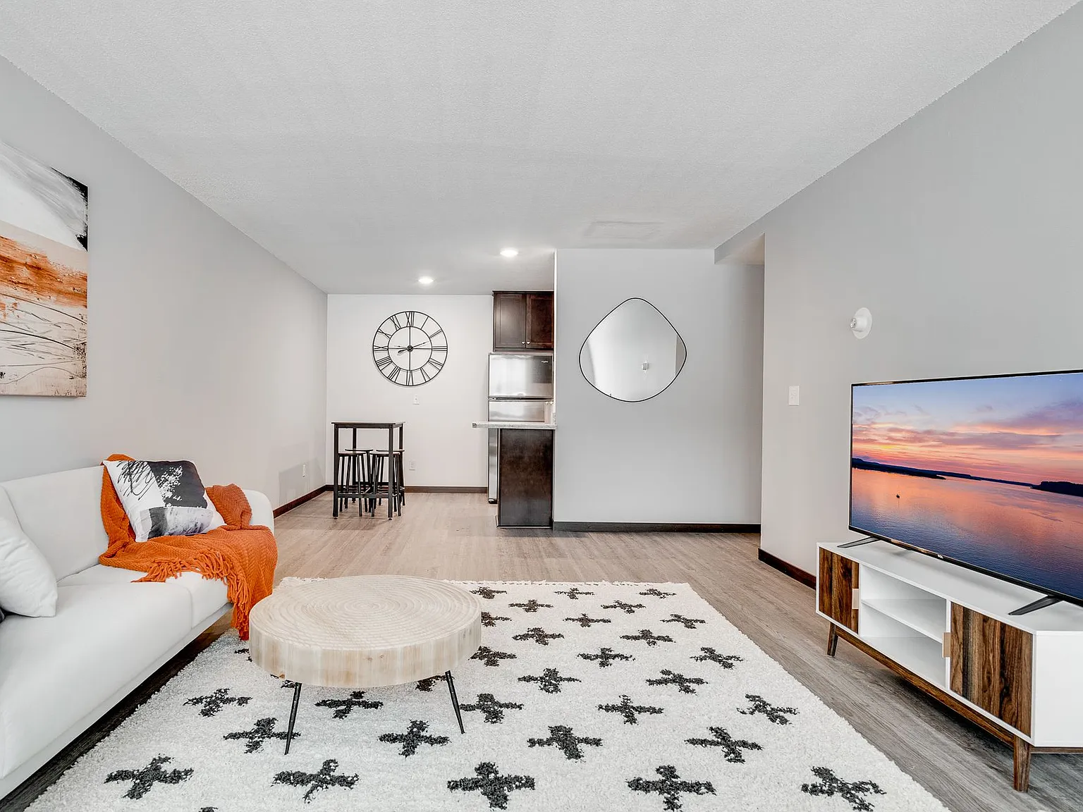 Fine Living at Aquila Park & Royal Park — Photo 3