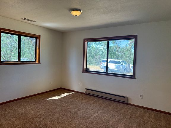 3rd image of 151825 Penner Dr #9