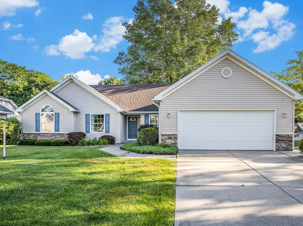 9479 Richwood Ave, Richland, MI 49083