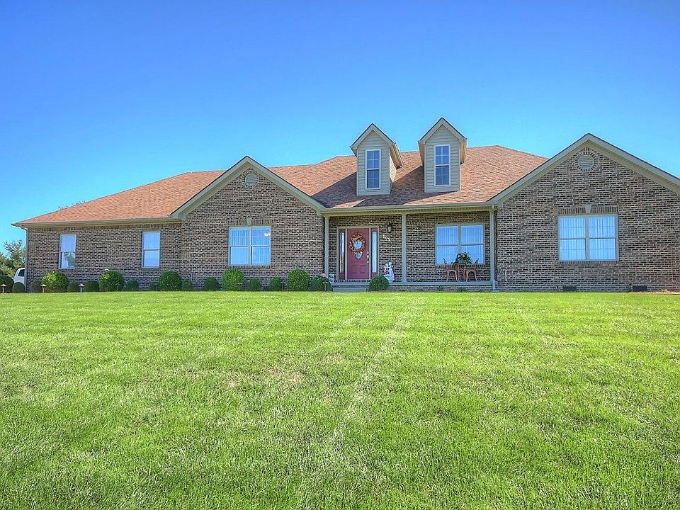 1st image of 105 Old Pond Way