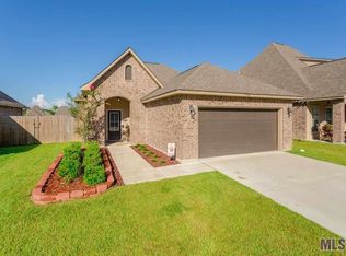 17832 Waterloo Dr, Baton Rouge, LA 70817