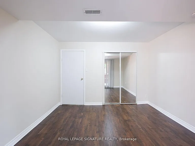 26 Peterson Ct #LOWER — Photo 21