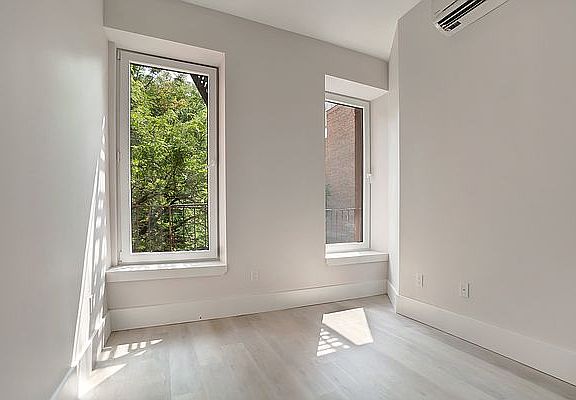 4th image of 324 E 116th St #3F