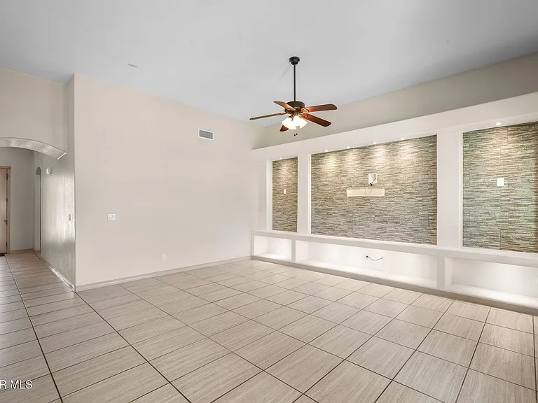 3138 Red Maple Dr — Photo 32