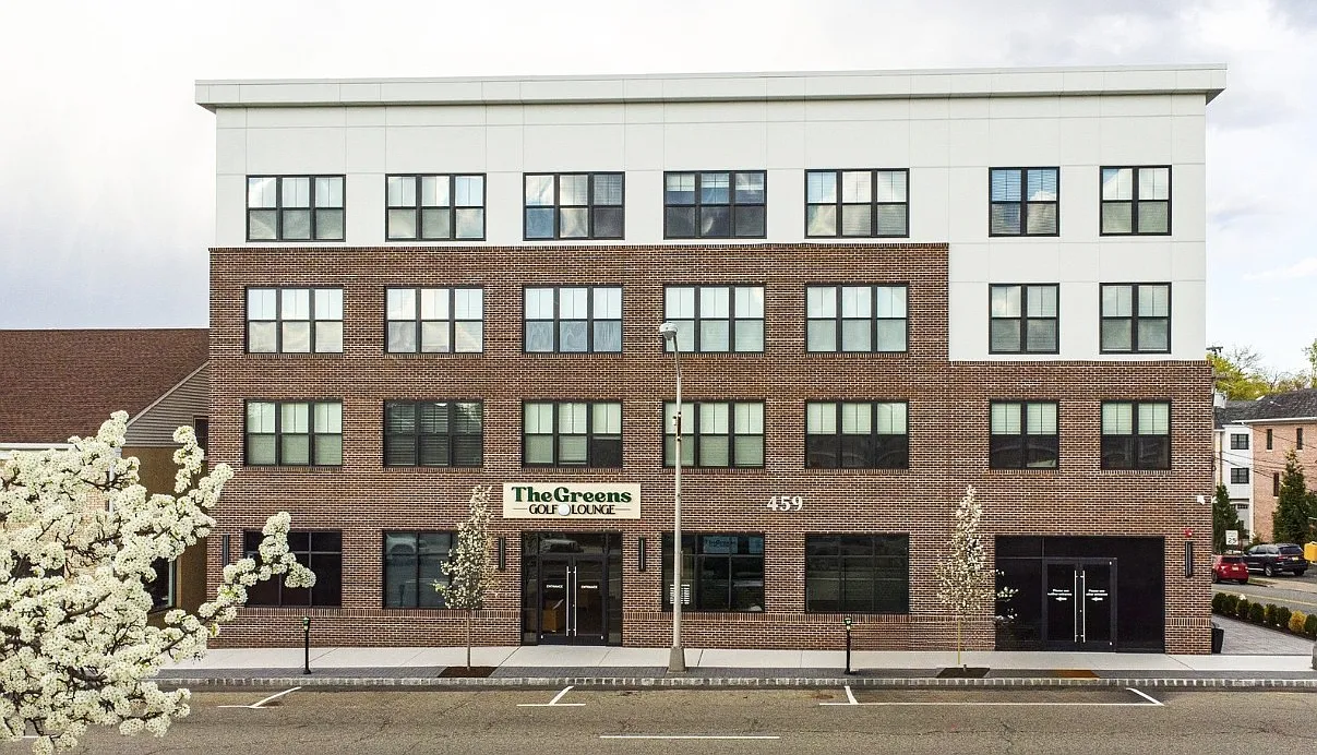 The Central — Photo 1