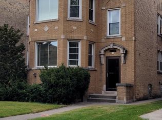 5228 W Hutchinson St #1, Chicago, IL 60641