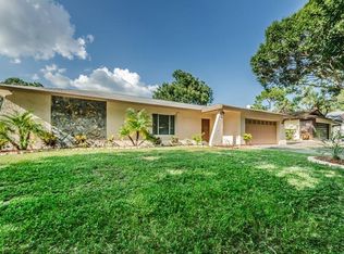 2178 Chantilly Ln, Dunedin, FL 34698
