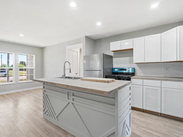 212 NW Avenue I, Hamlin, TX 79520