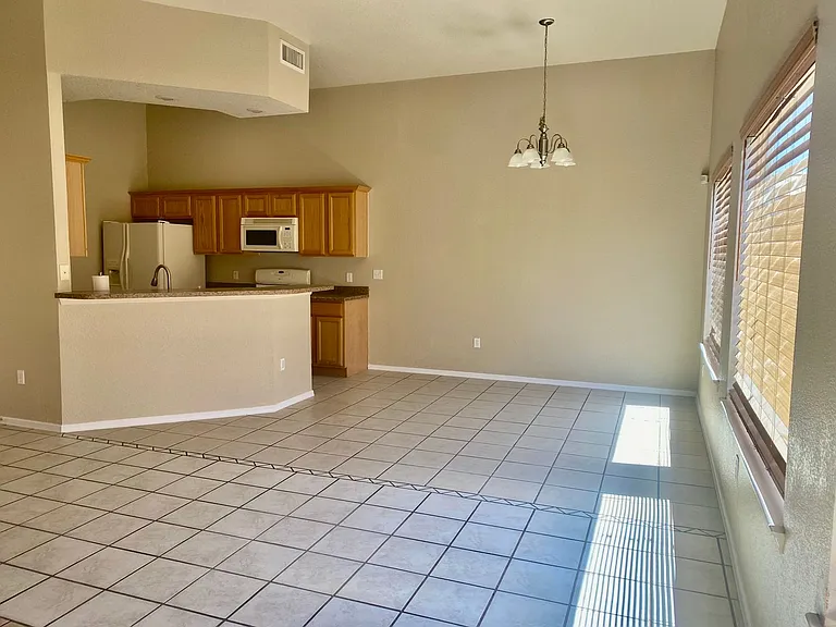 5548 Patagonia Dr — Photo 6