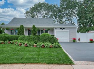 20 Morton St, Pt Jefferson Station, NY 11776