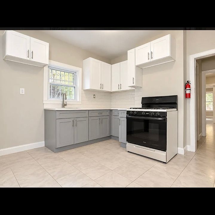 1st image of 274 S 11th St #2L
