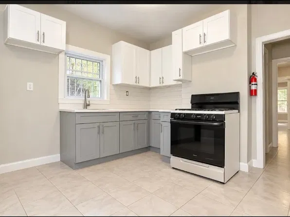 274 S 11th St, Newark, NJ