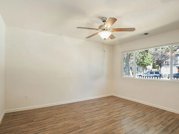 5th image of 3715 Amalfi Way APT A