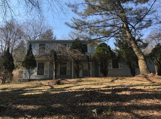 31 Strawtown Rd, West Nyack, NY 10994