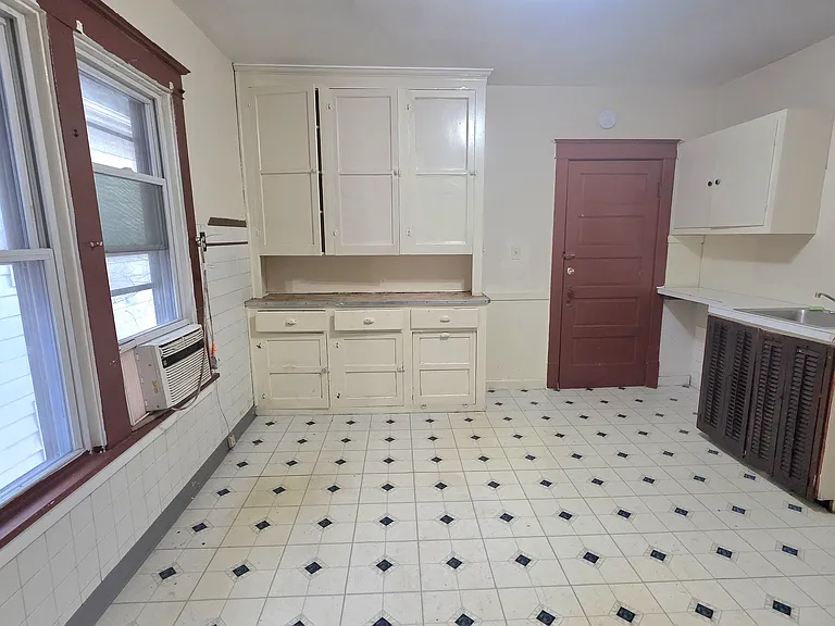 110 Briscoe Ave #2 — Photo 10