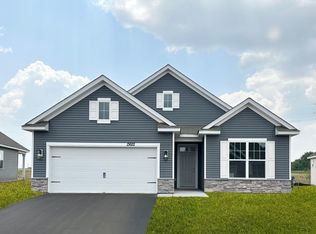 13622 Applewood Trl, Rosemount, MN 55068