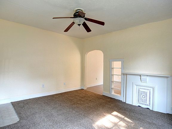 3rd image of 506 E Market St