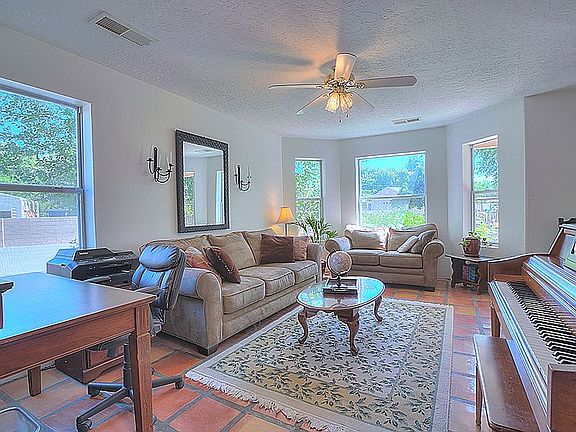 5th image of 1821 Leonora Dr NW