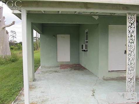 House has window A/C