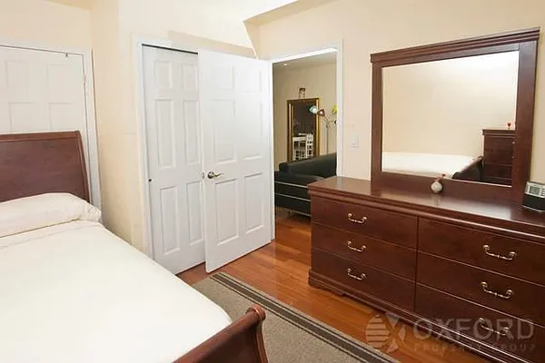 Rented by Oxford Property Group | media 39