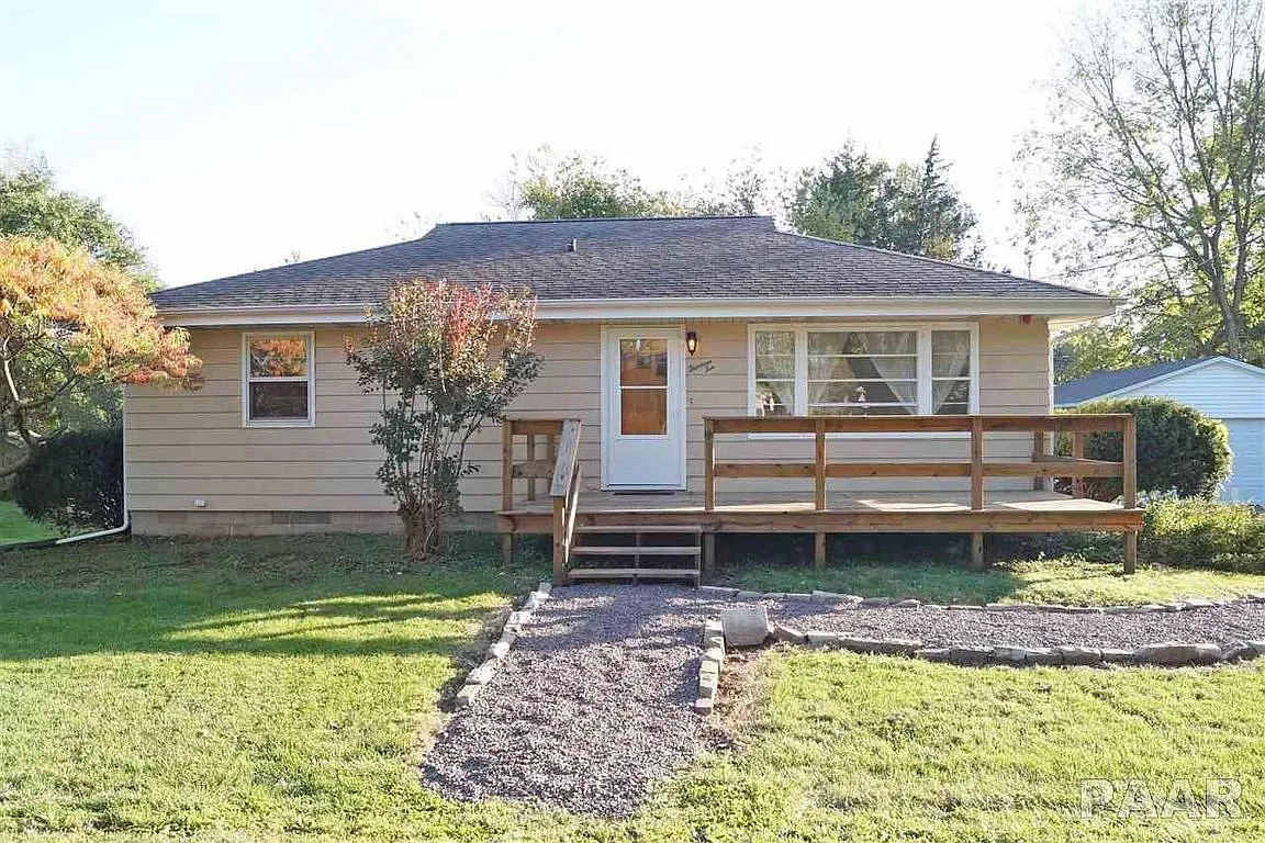 1310 E Dean St photo 1