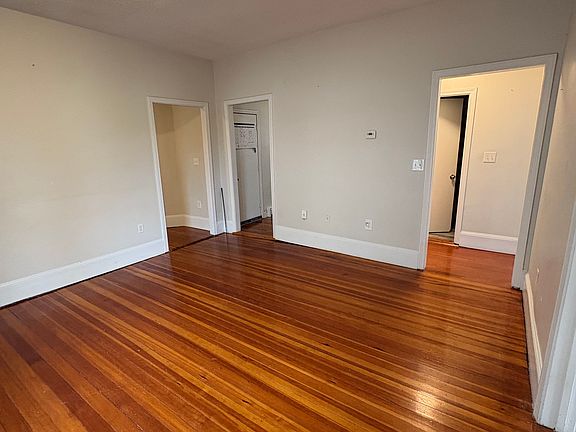 5th image of 195 Winthrop St