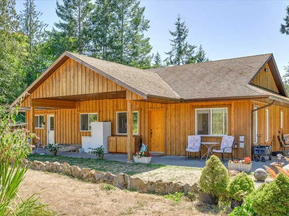 3171 Decourcy Dr, Nanaimo, BC V9G 1E2