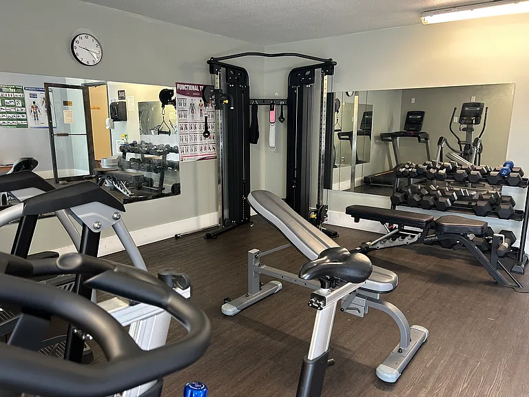 1630 Quadra St #306 — Photo 17
