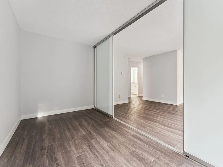 455 Superior St — Photo 5