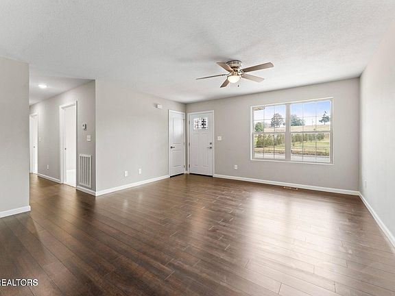 2nd image of 264 Wilberforce Ave