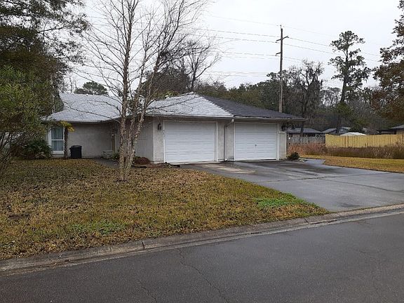 3rd image of 5017 Knightsbridge Cir N