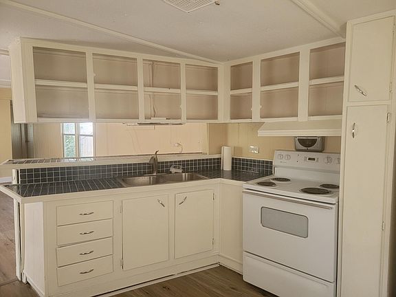 2nd image of 7436 Gulf Breeze Cir