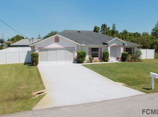 10 Lyndenhurst Ln, Palm Coast, FL 32137