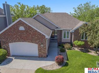 17463 Y St, Omaha, NE 68135