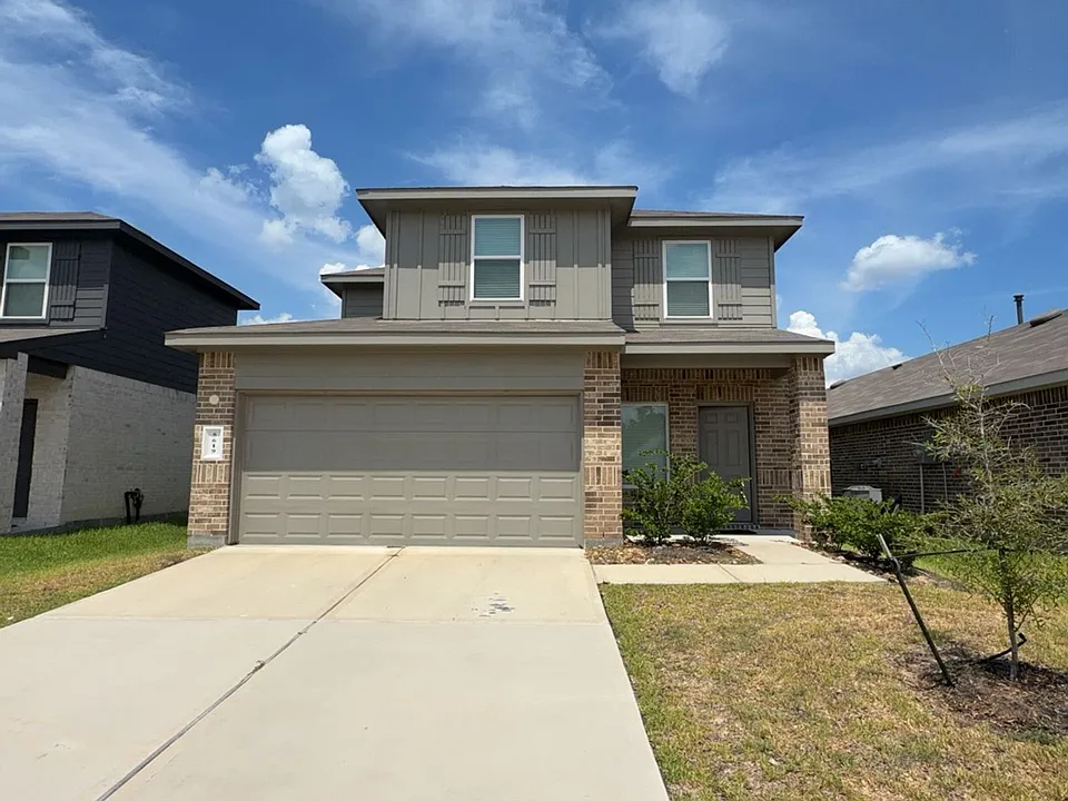 5619 Vintage Oakmont Dr
