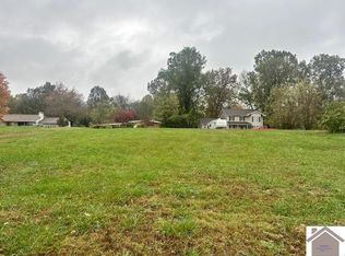 17 Martin Cir, Paducah, KY 42001