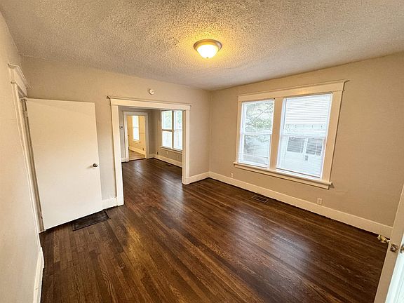 2nd image of 1117 Biltmore St