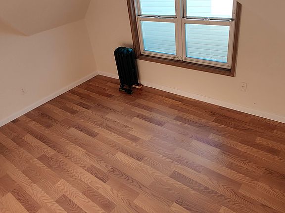 3rd image of 10906 95th Ave #3B