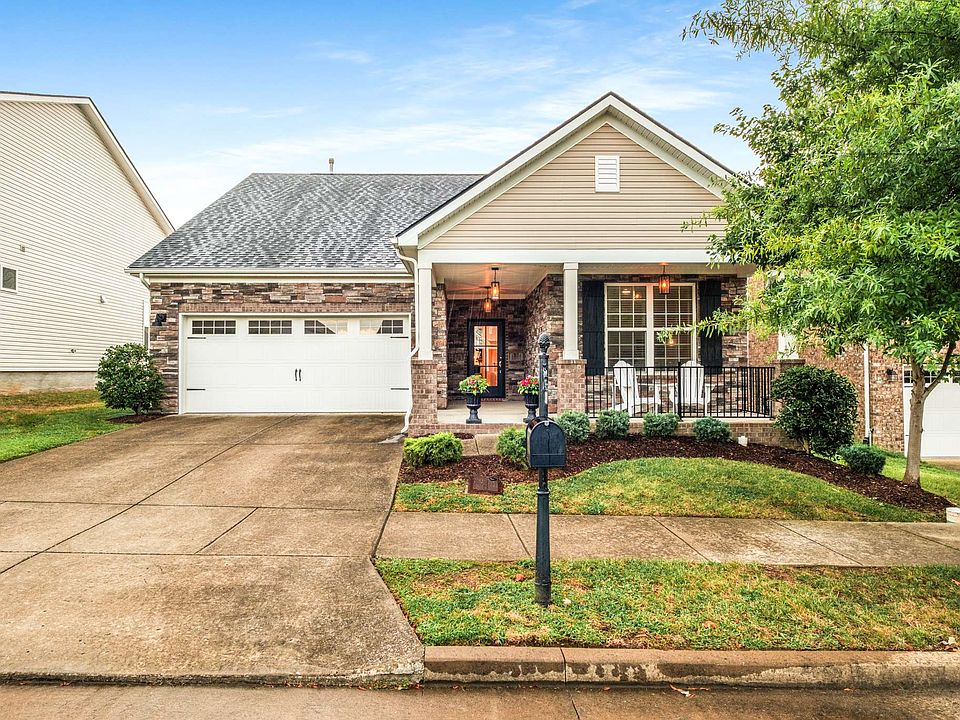 1st image of 2820 Whitebirch Dr