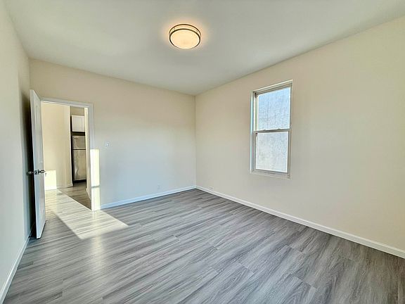 4th image of 24-36 42nd St #2R