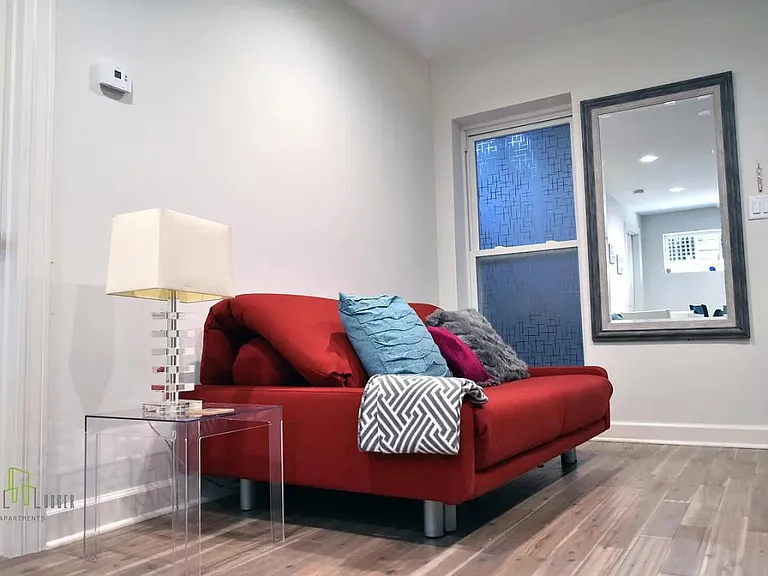 419 W Eugenie St #1R — Photo 5