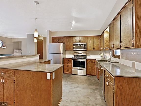 2nd image of 26396 Freeport Ave